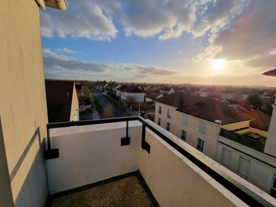 "Bienvenue" Appartement T2 Meuble Savigny-le-Temple Exterior photo